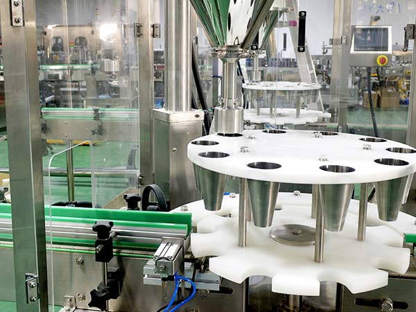 15vip太阳成集团古天乐灌装机，提升生产效率的智能选择